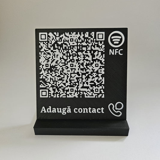Stand elegant cu cod QR și NFC pentru adăugare rapidă de contact