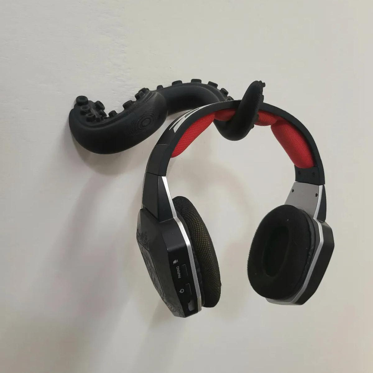 Suport de Perete pentru Căști, Model Tentacul