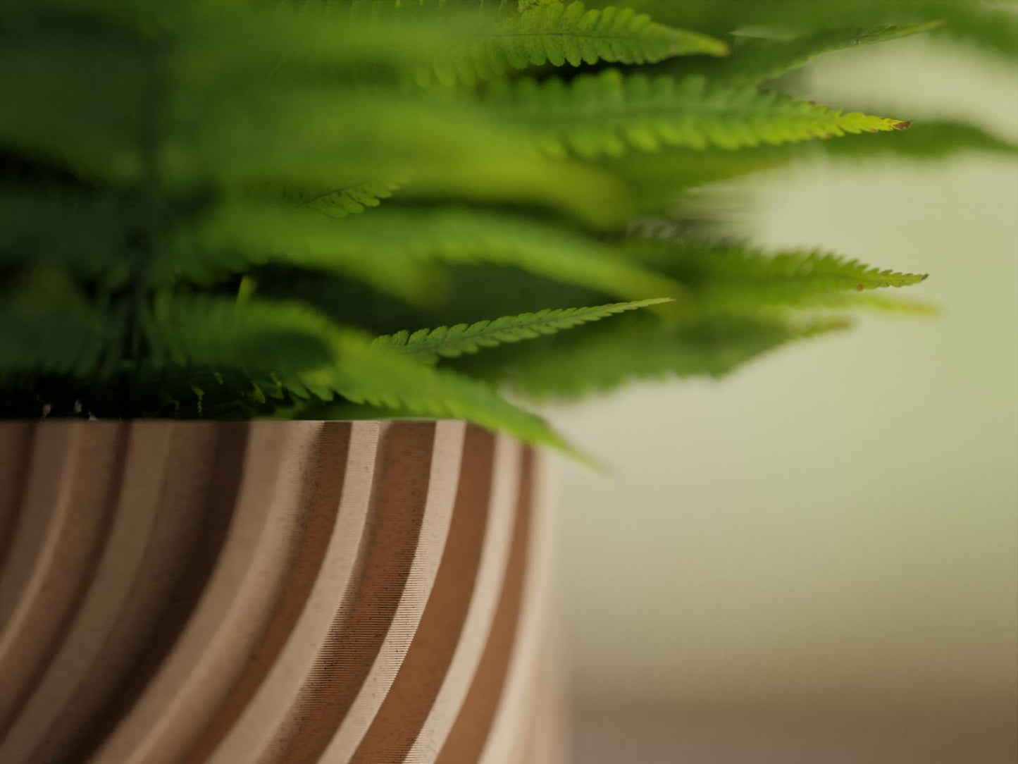 Vas pentru plante cu design ondulat, model răsucit