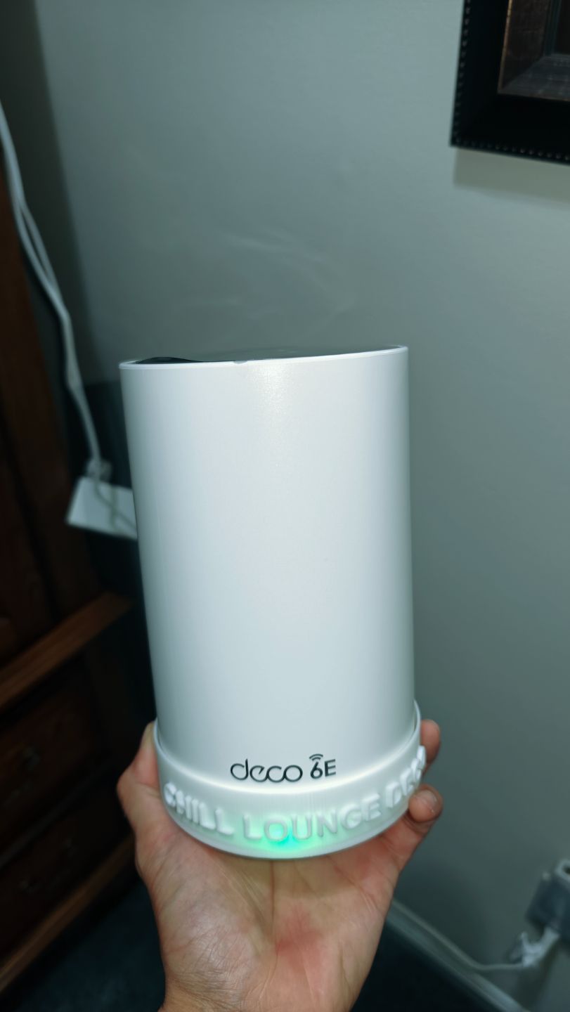 Suport de perete personalizabil pentru TP-Link Deco XE70 Pro – Mesh Mountie