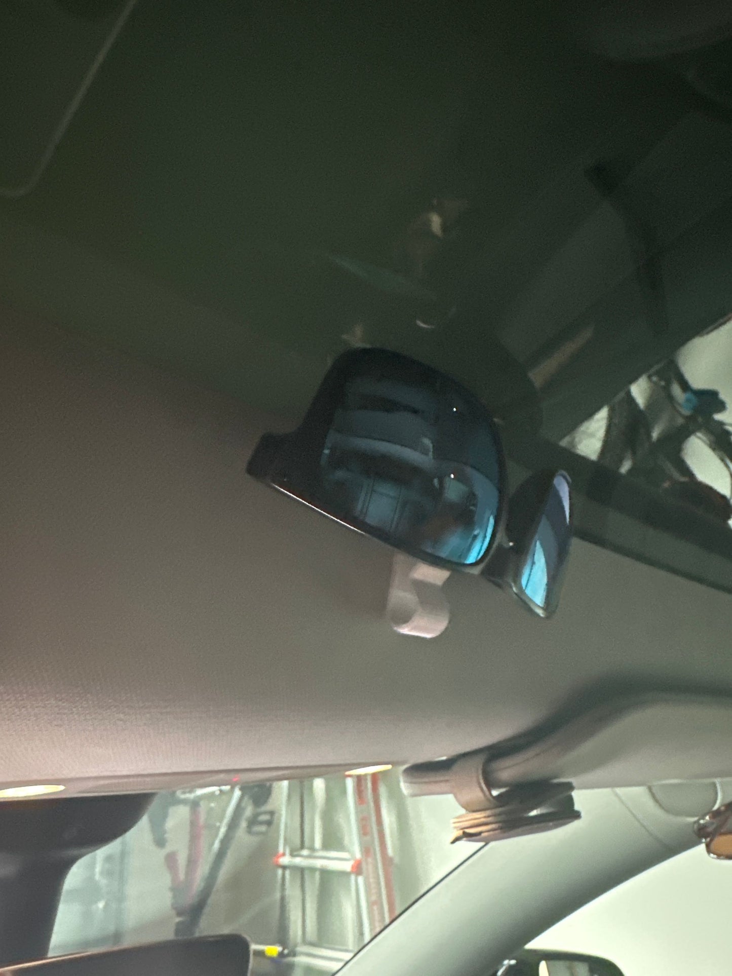 Suport ochelari pentru Tesla Model 3 sau Y cu fixare de plafon