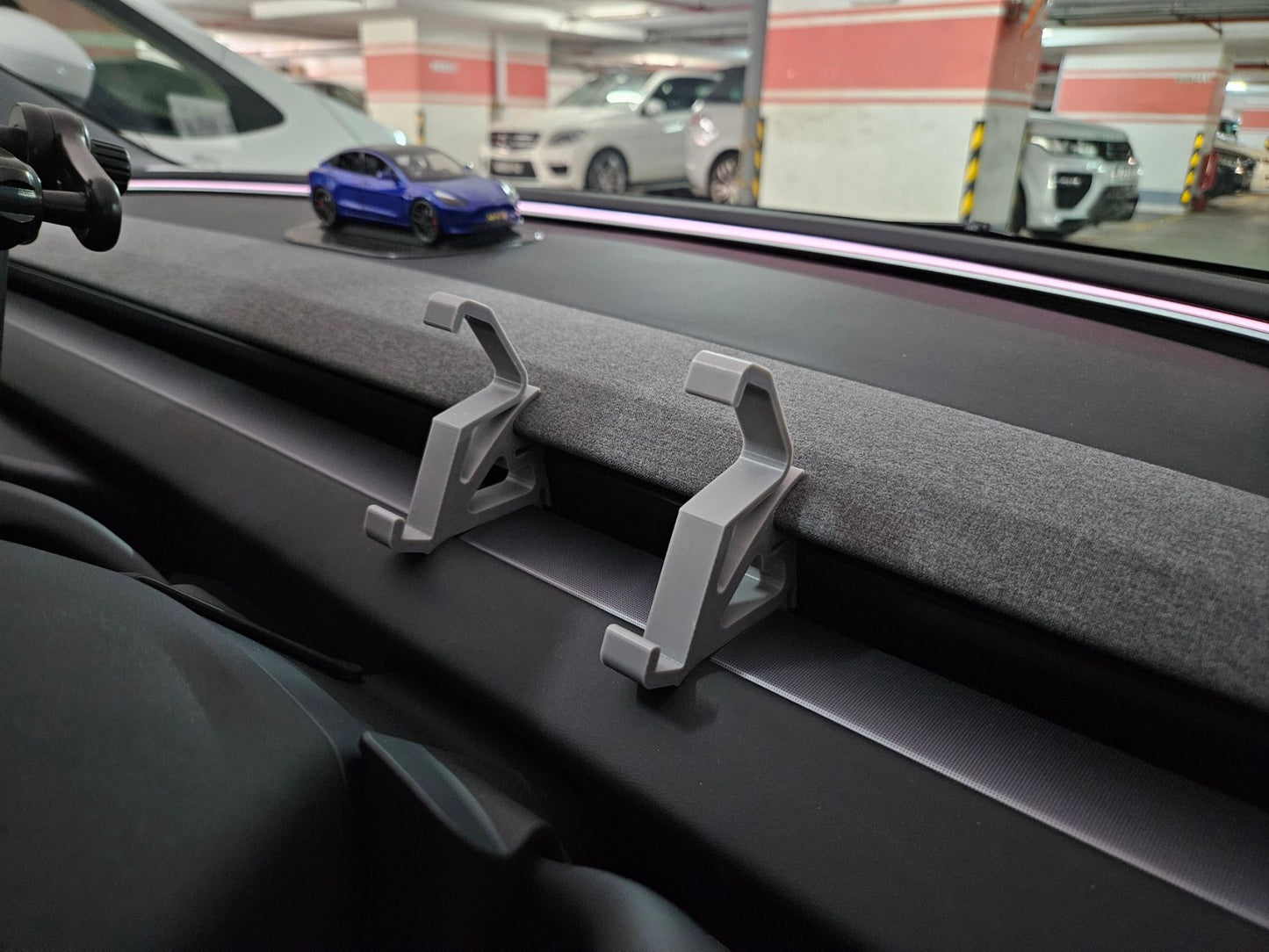Suport telefon 3D pentru Tesla Model 3 Highland – stabilitate sporită la accelerare
