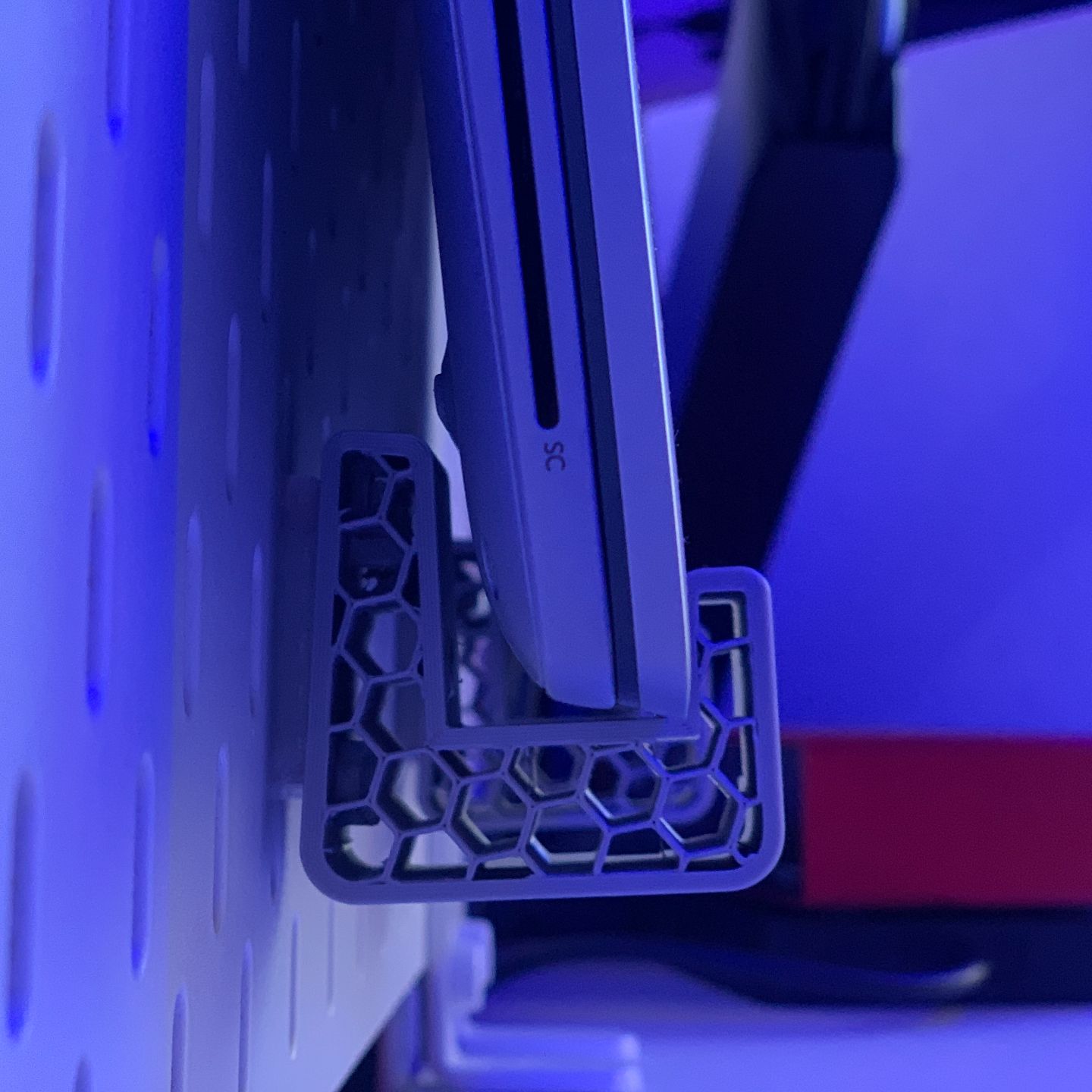 Suport universal compact pentru laptop, compatibil panou IKEA Skadis