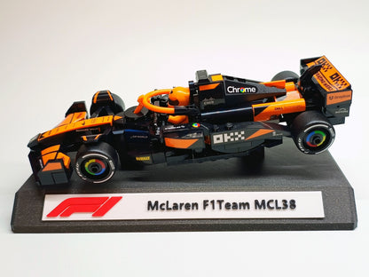 Suport display F1 pentru mașini Lego Speed Champions cu plăcuțe de echipă interschimbabile