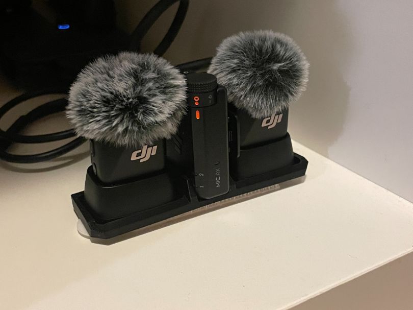 Suport compact pentru două microfoane DJI Mic Mini și receptor