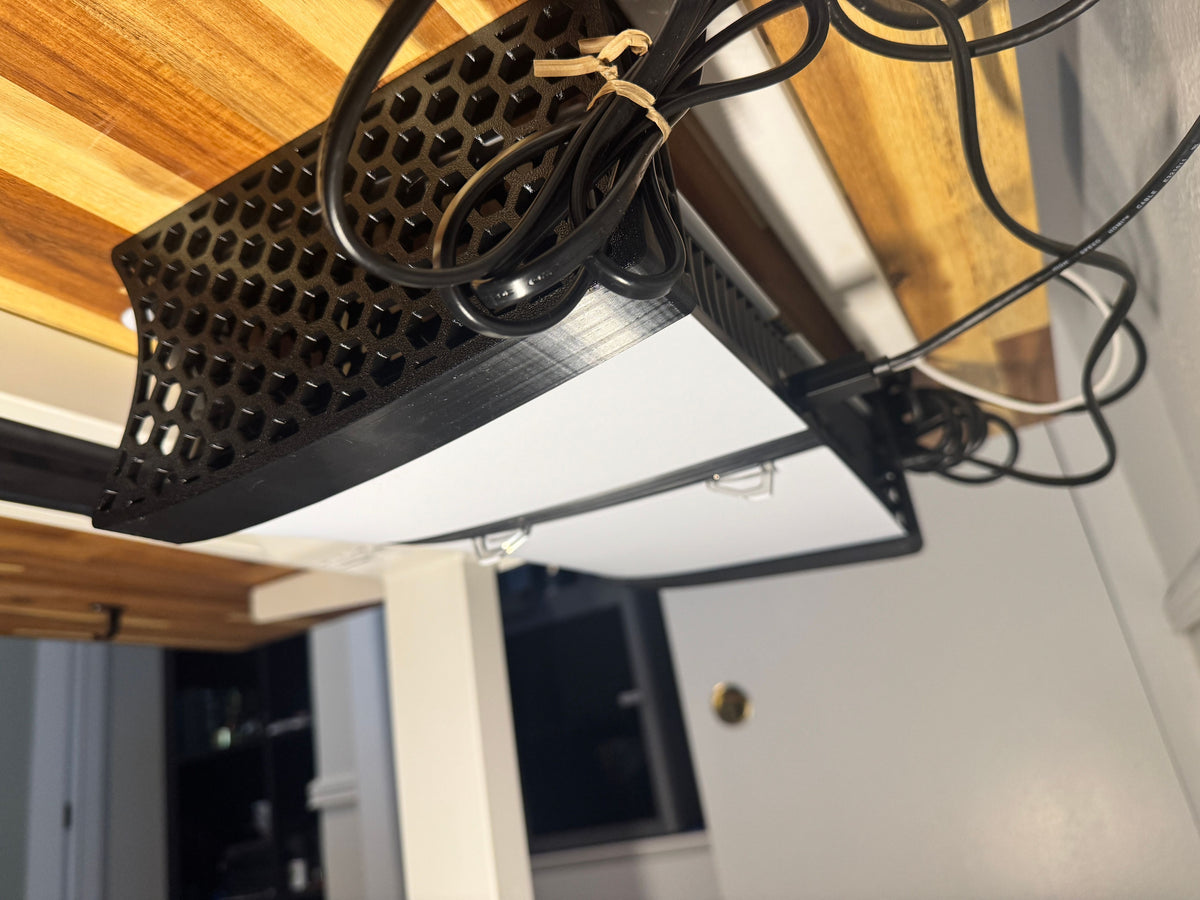 Suport ventilat pentru PS5 Pro sub birou, fără disc