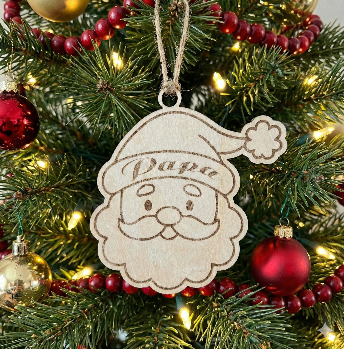 Set decoratiuni Crăciun din lemn sub formă de Moș Crăciun, personalizate cu nume, 10x10 cm