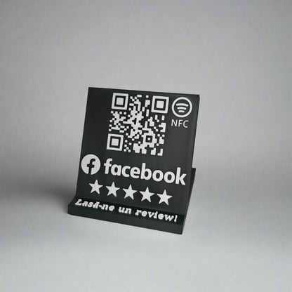 Stand cu cod QR și NFC pentru pagina de Facebook