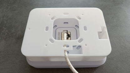 Cutie de montaj perete pentru Ubiquiti U7-IW cu spatiu pentru cablu