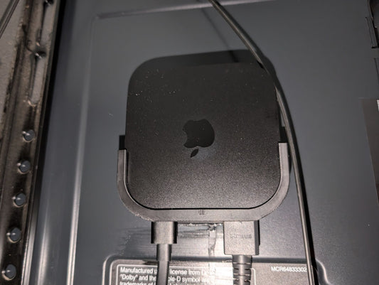 Suport ventilat pentru Apple TV 4K 2022 cu prindere dublă - adeziv sau șuruburi