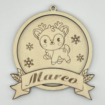 Set decorațiuni Crăciun personalizate din lemn cu ren și fulgi de zăpadă, 10x10 cm