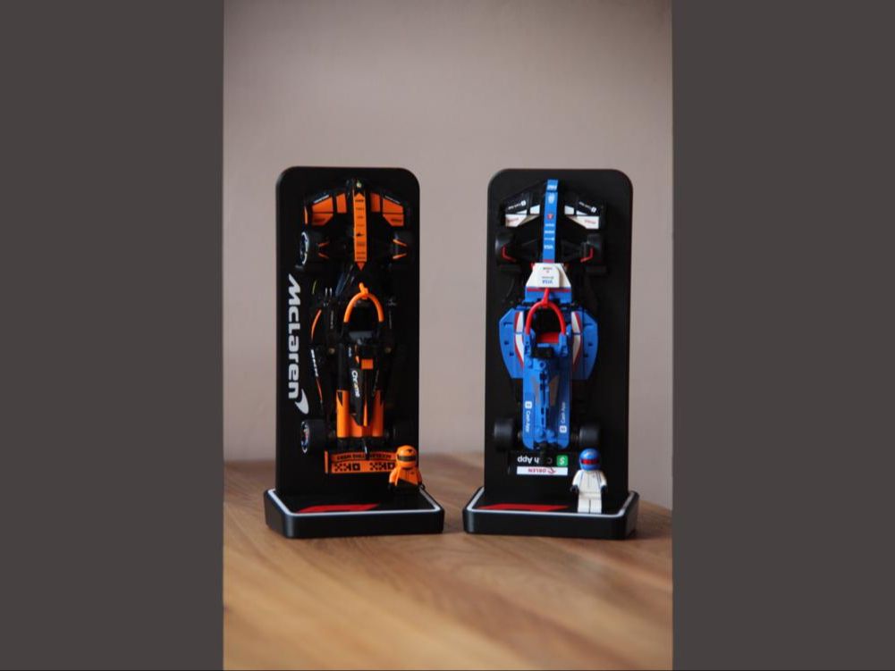Suport vertical pentru mașini LEGO Speed Champions F1 cu bază pentru minifigurină