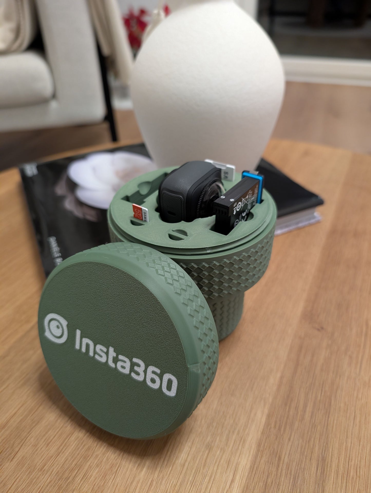 Cutie organizatoare rotundă pentru Insta360 X2/X3/X4/X5 – Depozitare cameră, carduri și baterii